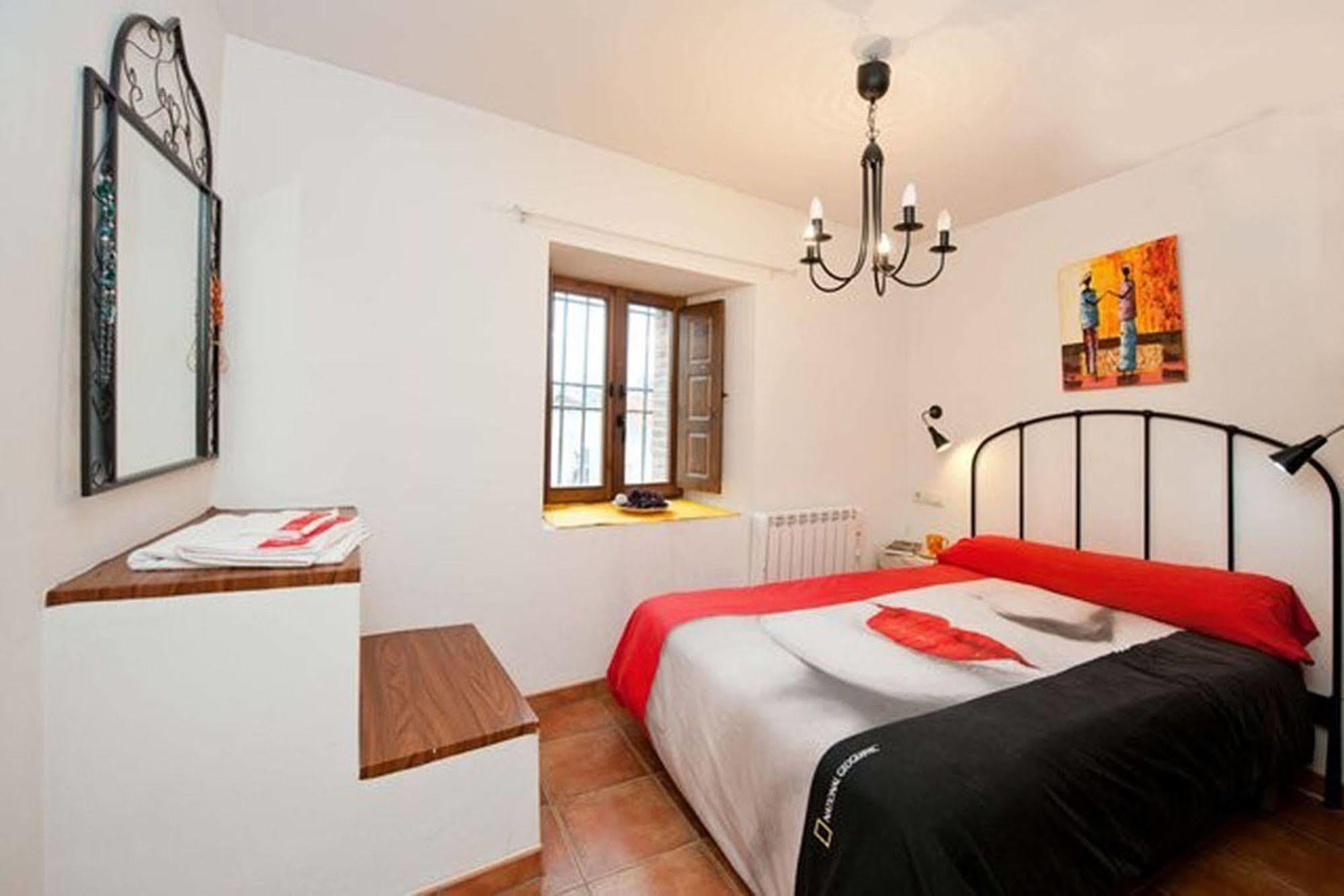Casa Gatos Apartment โตเลโด ภายนอก รูปภาพ